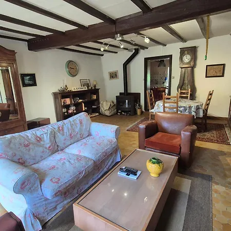 Rustique Et Confortable Ferienhaus Mazieres-en-Gatine